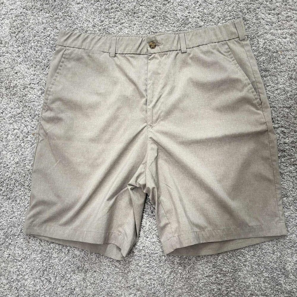 Men's Like New Khaki Grandslam Classic Dress Shorts with Slanted Pockets Size 38